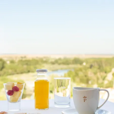 Hotel De 4*