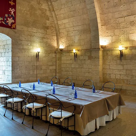 Hotel De 4*