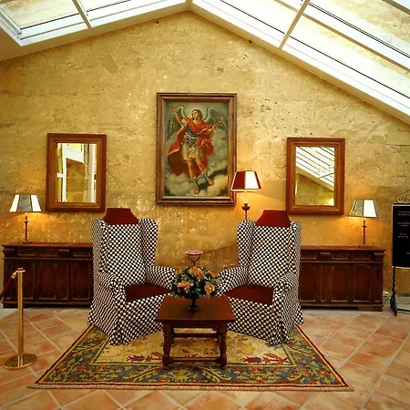 Hotel De 4*